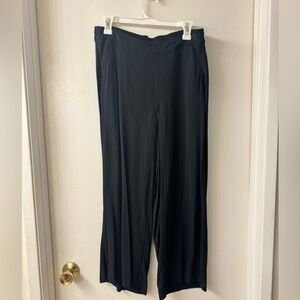 Old Navy high-waisted playa wide-leg pants in L petite, black